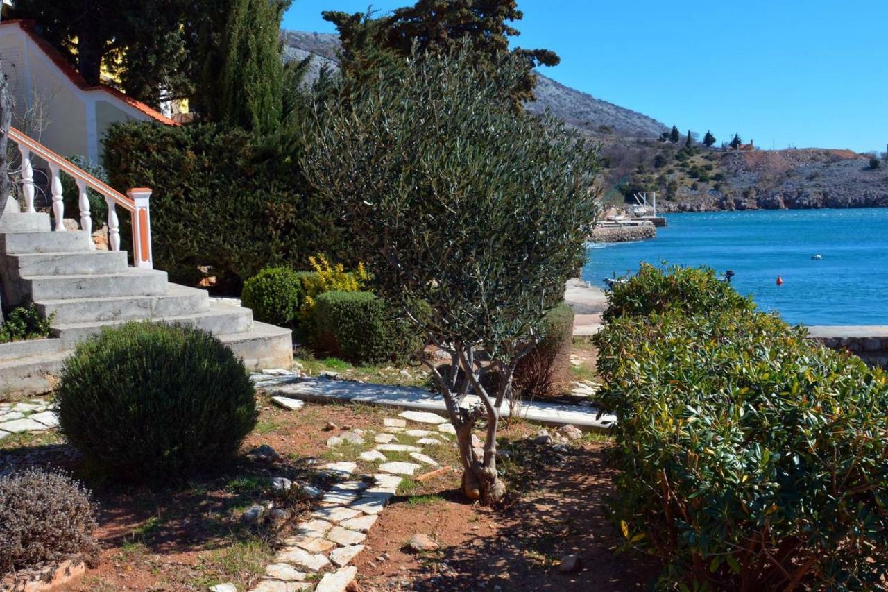 Holiday House Maretta - Apartment No 1 Lukovo Šugarje Екстериор снимка