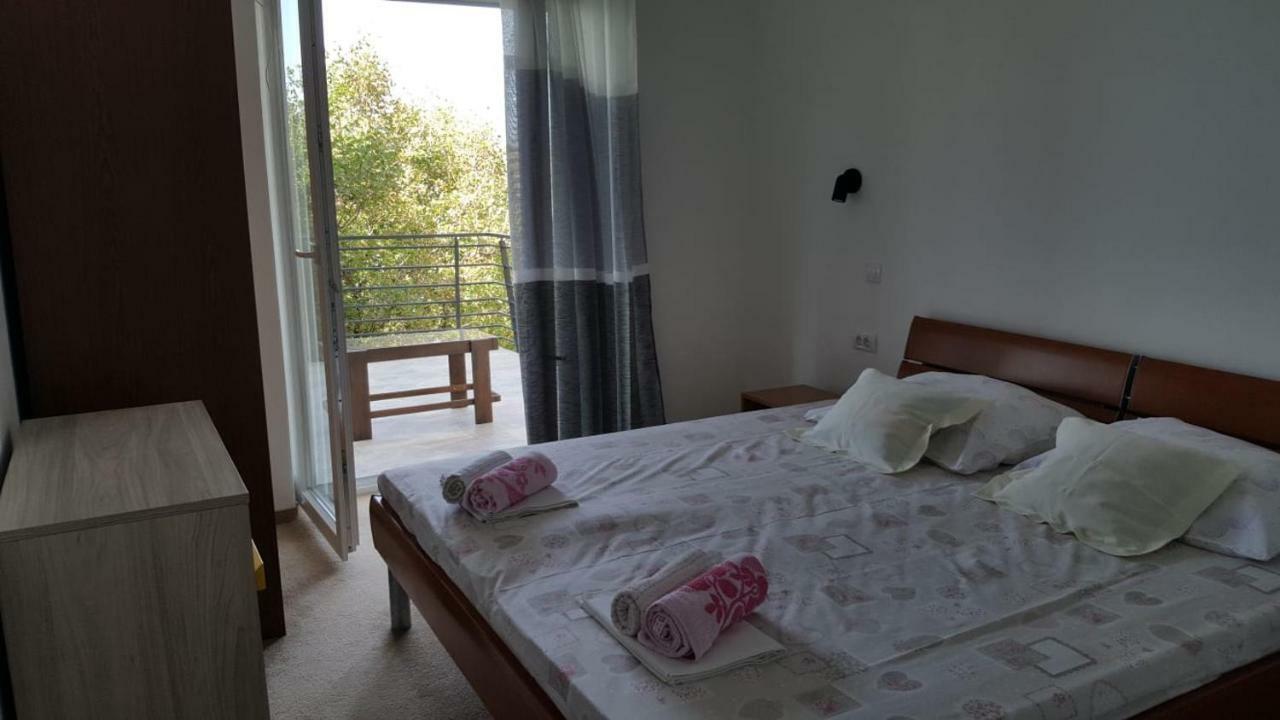 Holiday House Maretta - Apartment No 1 Lukovo Šugarje Екстериор снимка